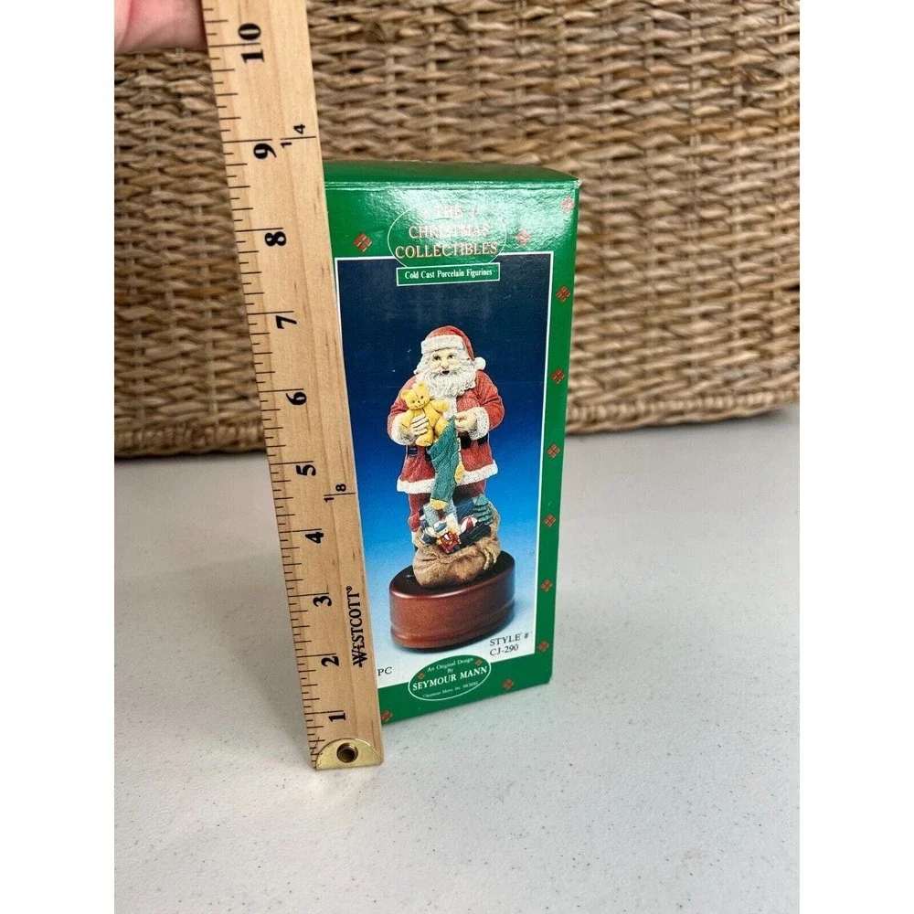 Seymour Mann Christmas Collectibles Cold Cast Porcelain‎ Santa Claus Figurines